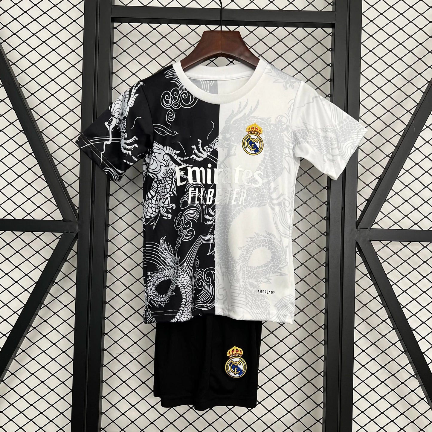 2025-26 Real Madrid Black-White Dragon KIDS 16-28 asasshop