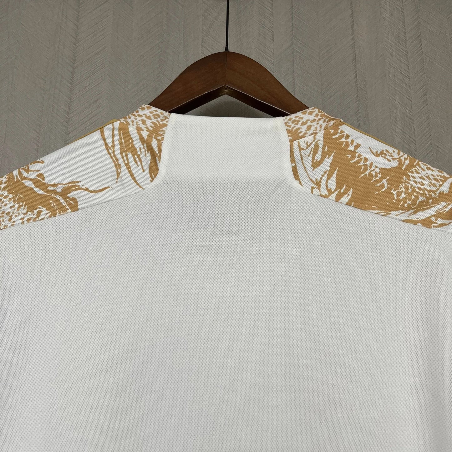 2025-26 Real Madrid Special Edition Platinum asasshop