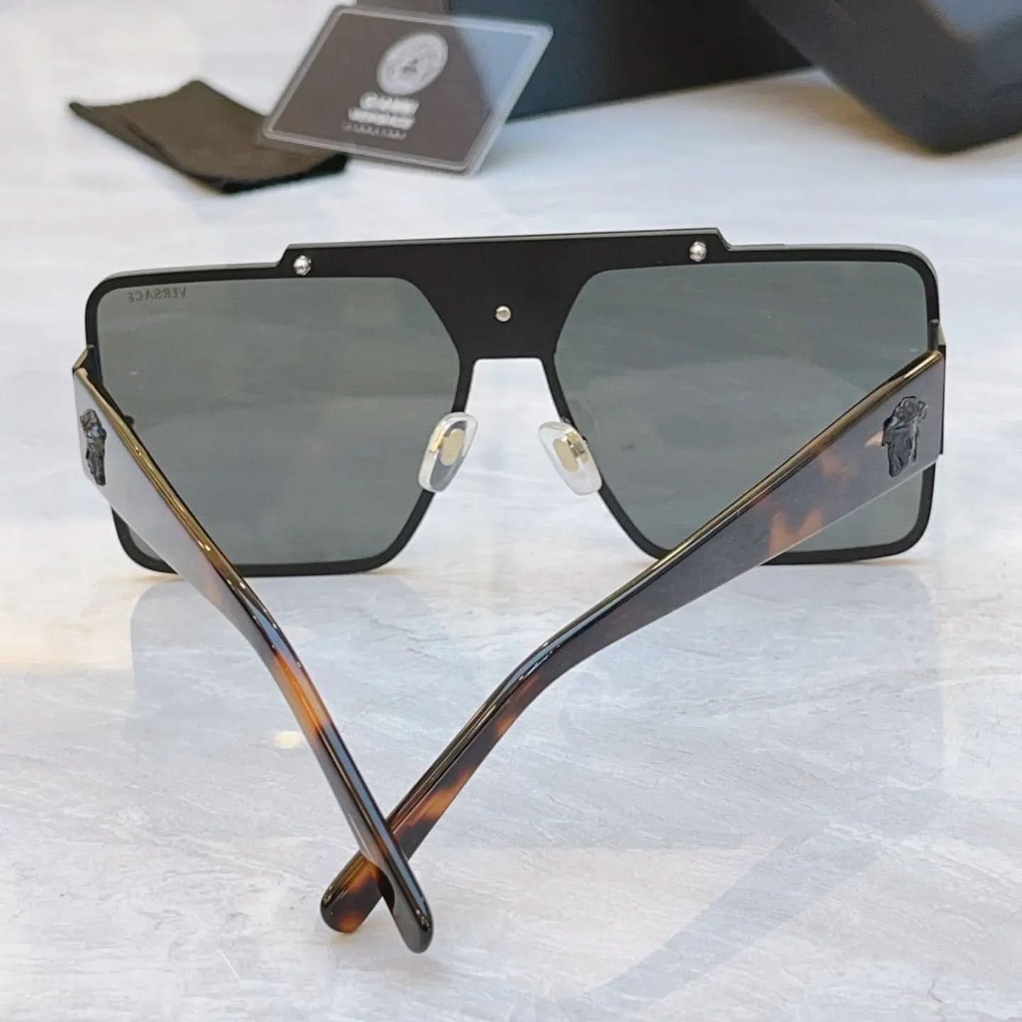 New Sunglasses, MODEL: VE5722, SIZE: 62-16-145 asasshop