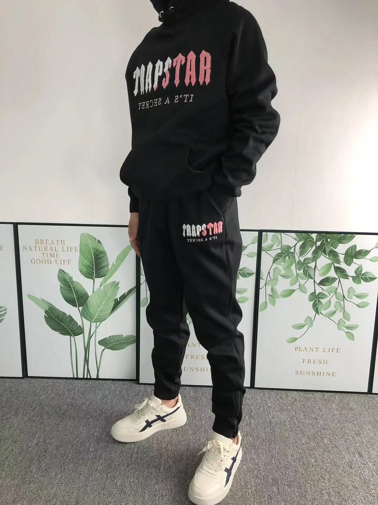 Trapstar London Agasalho esportivo IRONGATE ARCH IT’S A SECRET asasshop