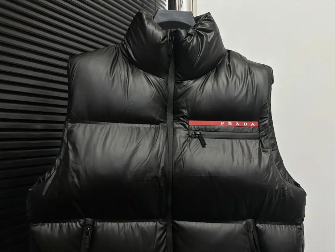 Light Re-Nylon Hooded Gilet Jacket asasshop