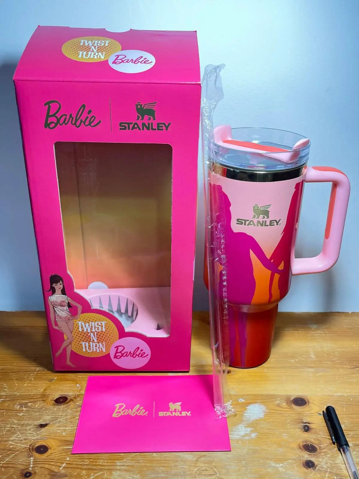 Stanley Barbie 40 oz h2.0 quencher asasshop