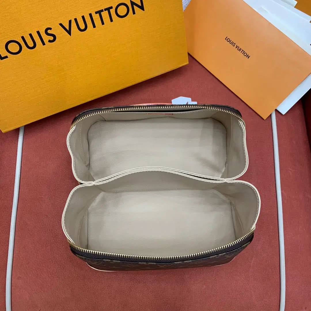 The Dopp handbag asasshop