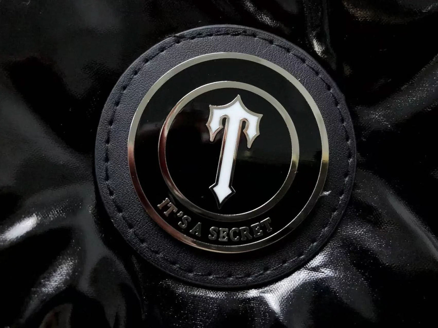 TRAPSTAR IRONGATE DETACHABLE HOODED PUFFER JACKET – SHINY BLACK asasshop
