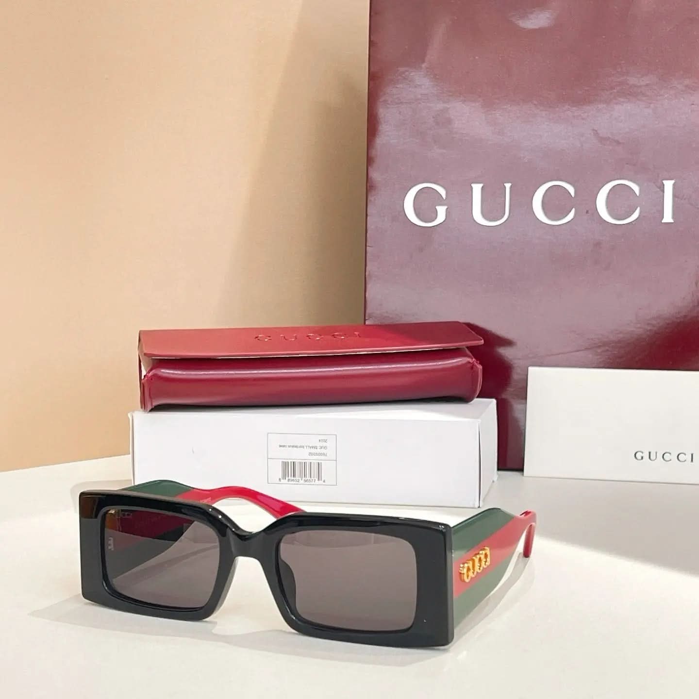 Sunglasses MODEL: GG1860S 🐝🐝🐝 SIZE: 53-22-145 asasshop