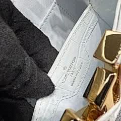 CAPUCINES NANO Black Diamond White Crocodile Pattern Diamond Exclusive Duty-Free Channel asasshop