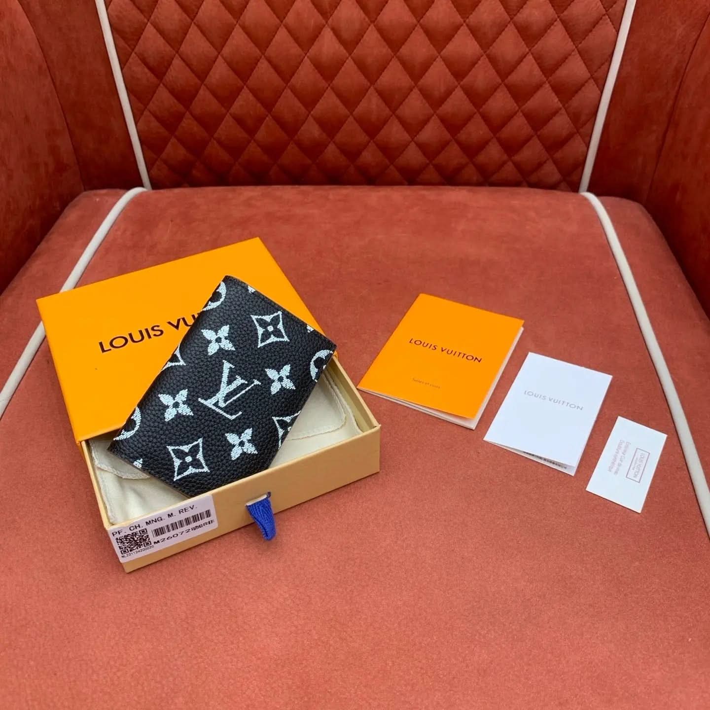P9 Pocket Card Holder asasshop
