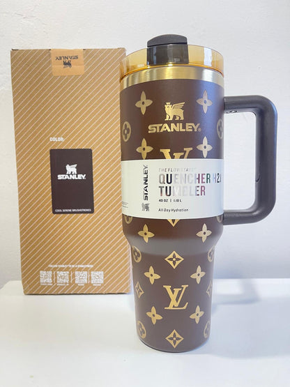 Stanley lv 40 oz Holographic Thermal Cup – Shine, Style, and Comfort in Every Sip