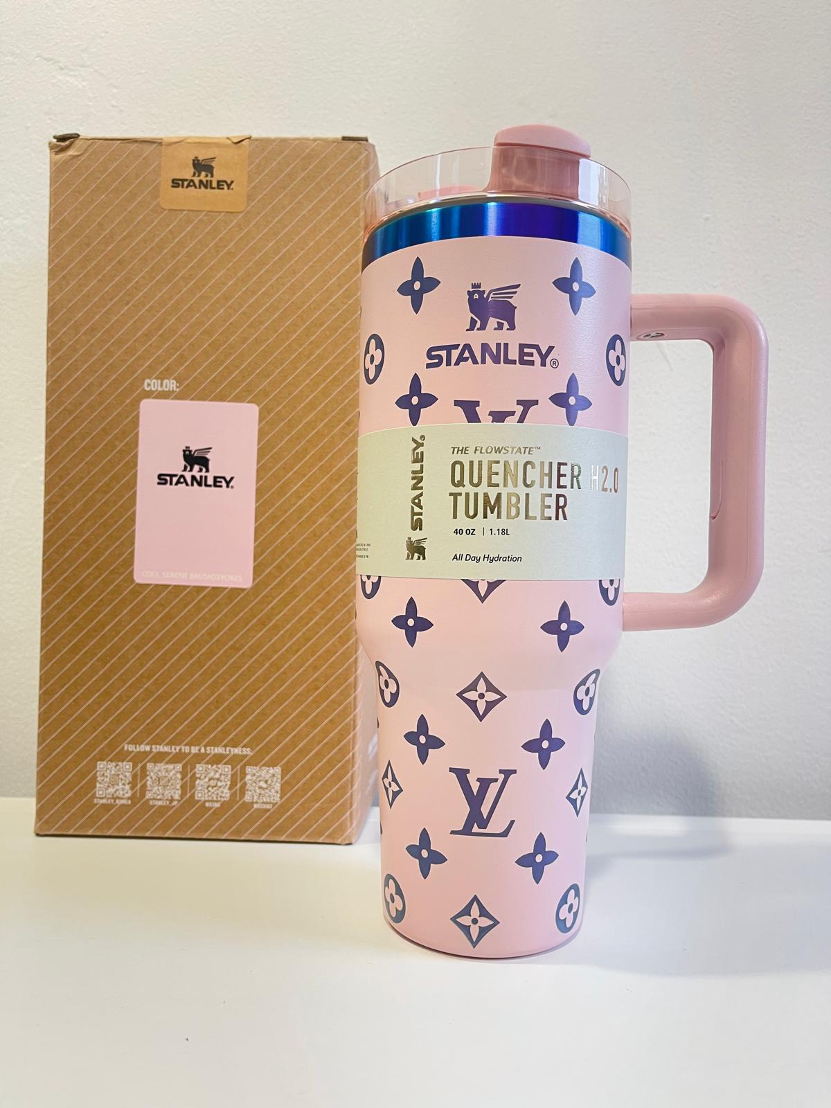 Stanley lv 40 oz Holographic Thermal Cup – Shine, Style, and Comfort in Every Sip