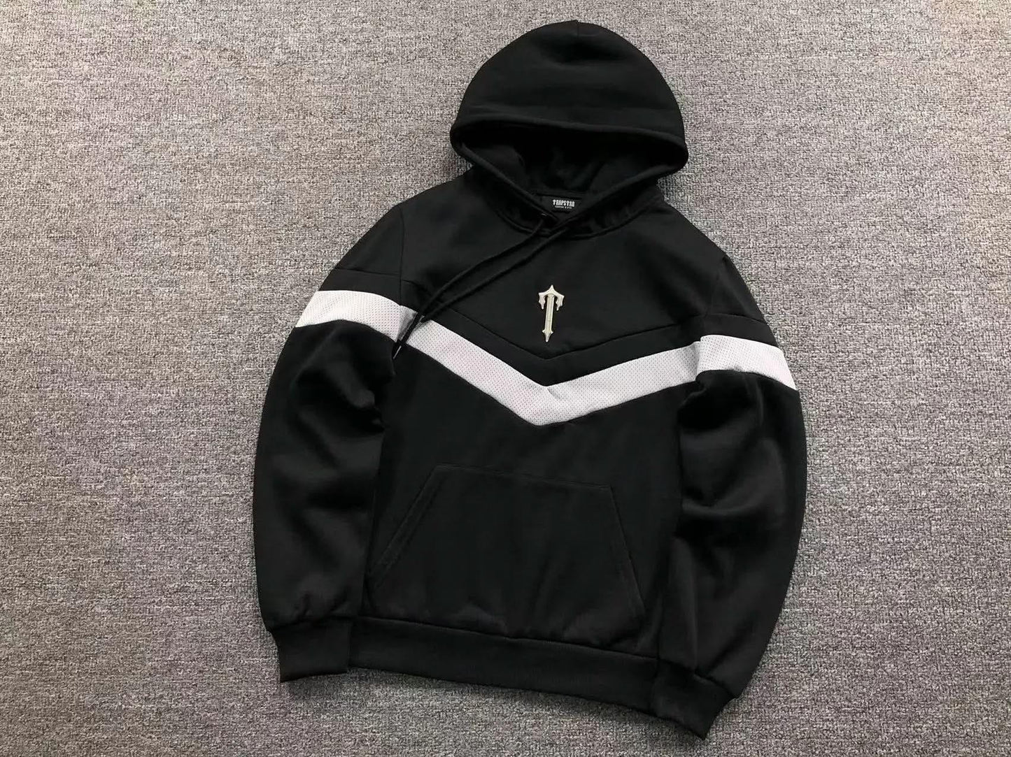 Trapstar V Stripe Hoodie Tracksuit Black/Grey asasshop
