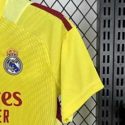 2025-26 Real Madrid Goalkeeper Yellow KIDS 16-28 asasshop