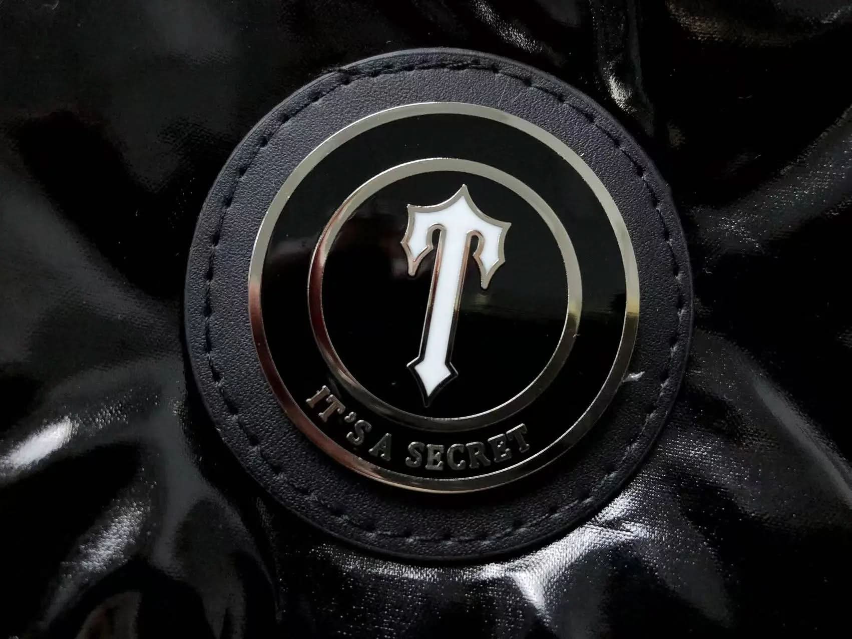 TRAPSTAR IRONGATE DETACHABLE HOODED PUFFER JACKET – SHINY BLACK asasshop
